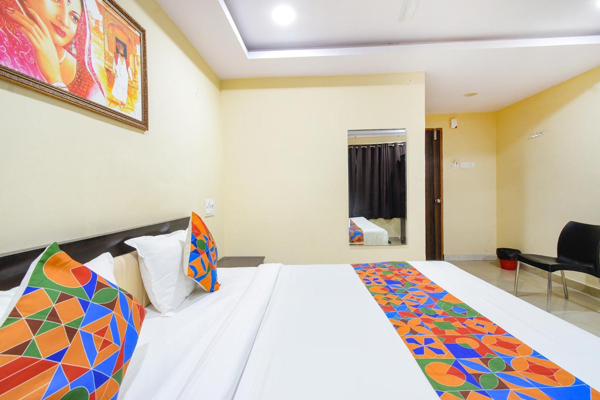Fabhotel N Residency, Hitech City - 350M From Yashoda Hospital, Hitech City Хидерабад Екстериор снимка