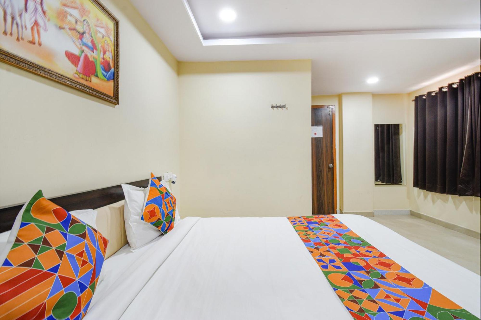 Fabhotel N Residency, Hitech City - 350M From Yashoda Hospital, Hitech City Хидерабад Екстериор снимка